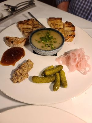 Maison Bleue Bistro by null