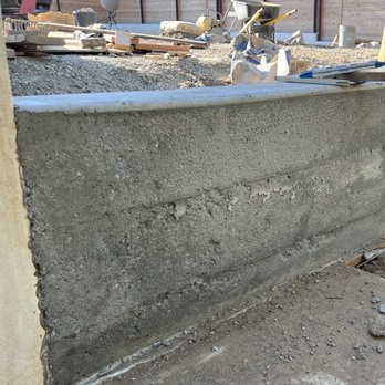 Blanco Hc Maintenance - Formed wall done badly. Did not use concrete vibrator - Landscaping Near Me Blanco Hc Maintenance - Formed wall done badly. Did not use concrete vibrator - Landscaping Near Me