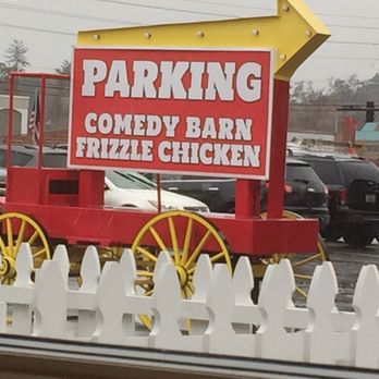 Frizzle Chicken Cafe - Parking lot sign - Breakfast & Brunch Near Me - Pigeon Forge, Tennessee