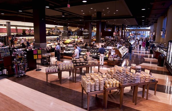 Kansas City Power & Light District by null