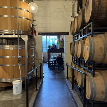 Ravenna Brewing Company - Barrrrls - Breweries Near Me - Seattle, Washington Ravenna Brewing Company - Barrrrls - Breweries Near Me - Seattle, Washington