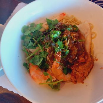 Bale Valley Restaurant - Dry noodles with shrimps - Vietnamese Near Me - Canoga Park, California