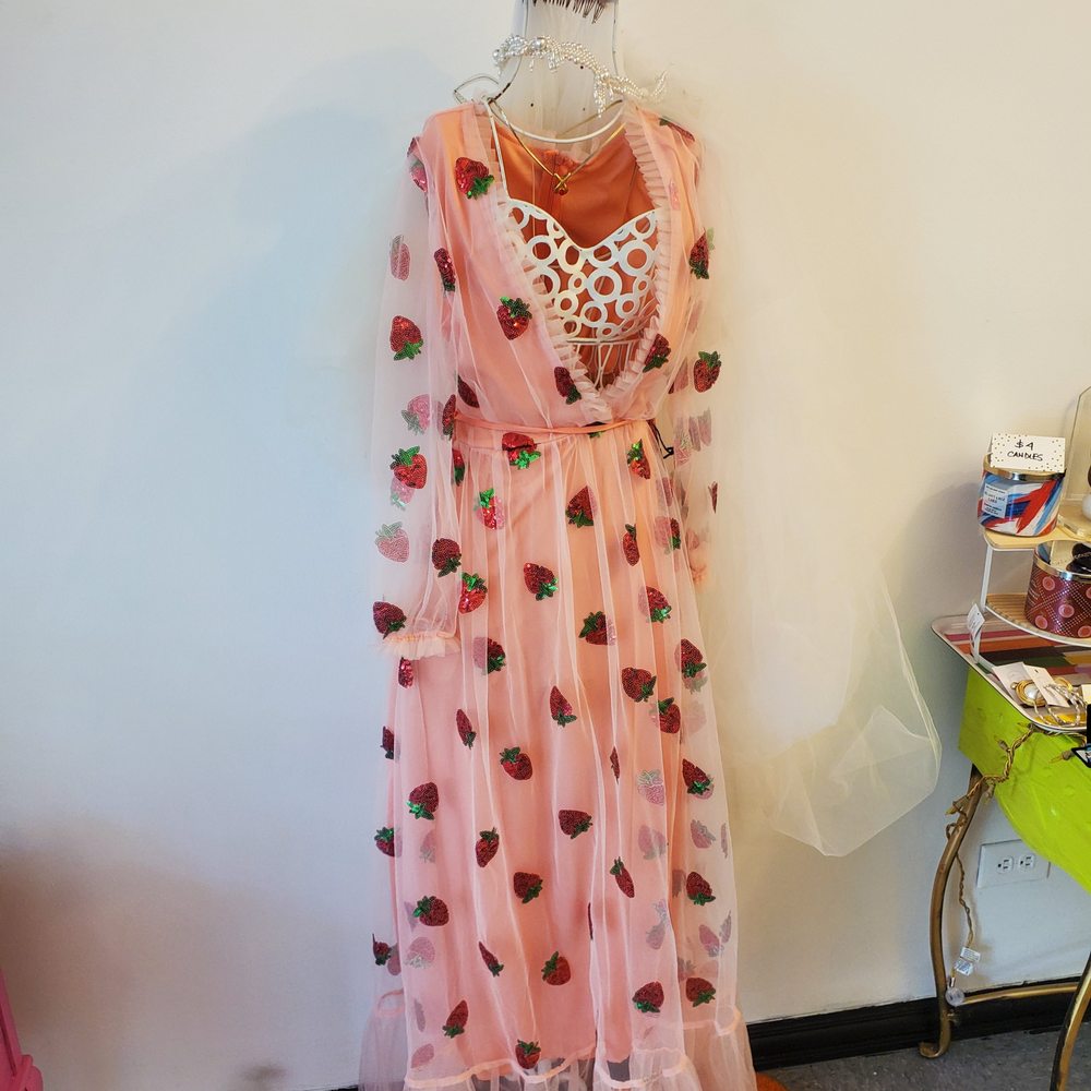 Clothe Me Thriftique - Women's Clothing Near Me - Chicago, Illinois