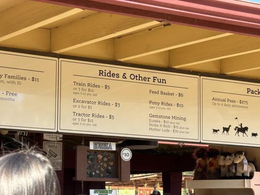 River Street Marketplace by null