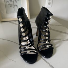 Shoes Shoes