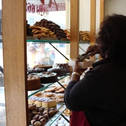 Aviv Cakes & Bagels