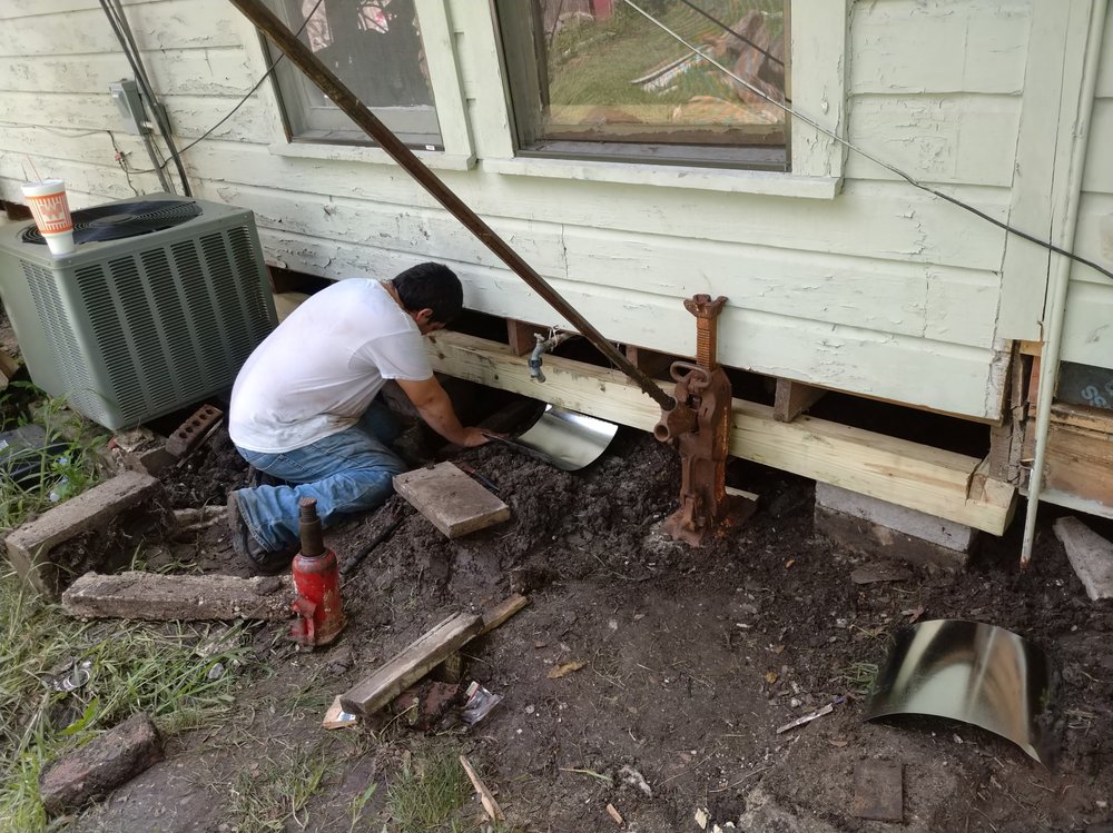 Slide of South Texas House Leveling