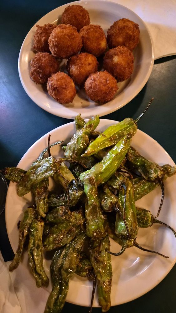 Social spots from Bar Gernika