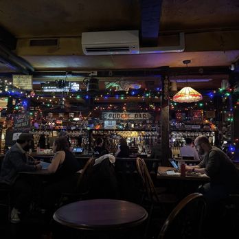 Horse Brass Pub - British Near Me - Portland, Oregon