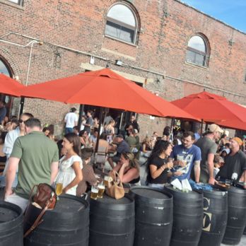 Red Hook Barrel Yard - Cideries Near Me - Brooklyn, New York Red Hook Barrel Yard - Cideries Near Me - Brooklyn, New York