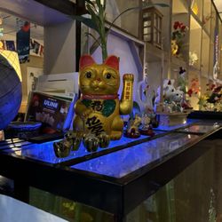 Sakura Japanese Restaurant - Always a good sign with a waving Chinese lucky cat by the front door!