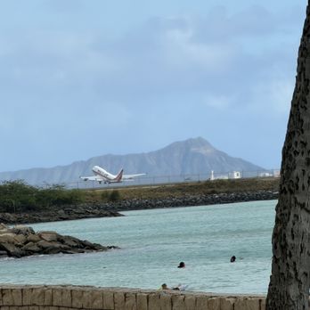 The Lanai at Mamala Bay - Take off from 8-R with Diamond Head in the background - Hawaiian Near Me - Honolulu, Hawaii The Lanai at Mamala Bay - Take off from 8-R with Diamond Head in the background - Hawaiian Near Me - Honolulu, Hawaii