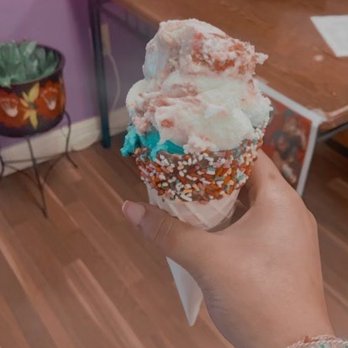 La michoacanita Ice Cream - Chocolate dipped cone with sprinkles. Strawberry cheesecake ice cream and Cookie Monster ice cream - Desserts Near Me - Cullman, Alabama La michoacanita Ice Cream - Chocolate dipped cone with sprinkles. Strawberry cheesecake ice cream and Cookie Monster ice cream - Desserts Near Me - Cullman, Alabama