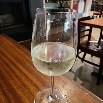 1608 Crafthouse - Moscato - Gastropubs Near Me - Virginia Beach, Virginia