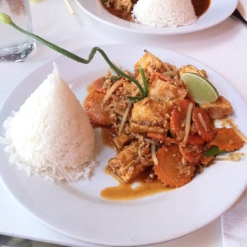 Spice - Samui Pad Thai with tofu - Thai Near Me - New York, New York Spice - Samui Pad Thai with tofu - Thai Near Me - New York, New York