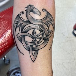 Dragon with infinity symbol Dragon with infinity symbol