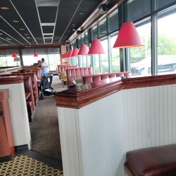 Ruby Tuesday - American Near Me - Elizabeth, New Jersey