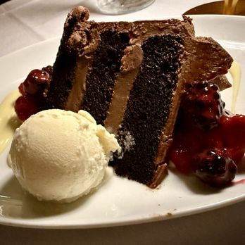 Sophia Steak - Wilmette - Buck Russell's Chocolate Cake with Vanilla Ice Cream - Salad Near Me - Wilmette, Illinois