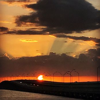 Gandy Bridge - Sunset over Gandy Bridge - Landmarks & Historical Buildings Near Me