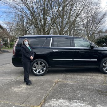 Aspen Limo Tours - Our most recent driver, Audra. - Limos Near Me - Portland, Oregon Aspen Limo Tours - Our most recent driver, Audra. - Limos Near Me - Portland, Oregon