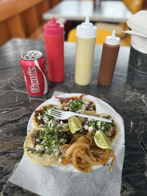 Tacos Y Mariscos El Amigo by null