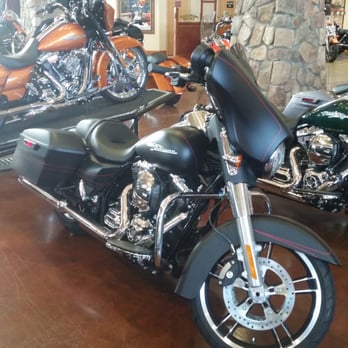 Thunder Mountain Harley-Davidson - 2015 Street glide! - Motorcycle Dealers Near Me - Loveland, Colorado Thunder Mountain Harley-Davidson - 2015 Street glide! - Motorcycle Dealers Near Me - Loveland, Colorado