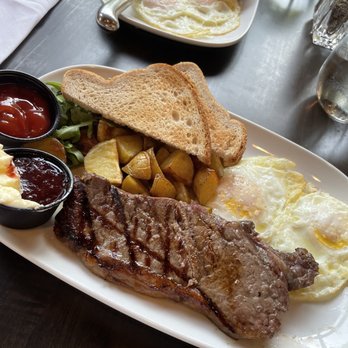 Fresco at The Gardens - Steak and egg's breakfast - New American Near Me - Rockford, Illinois Fresco at The Gardens - Steak and egg's breakfast - New American Near Me - Rockford, Illinois