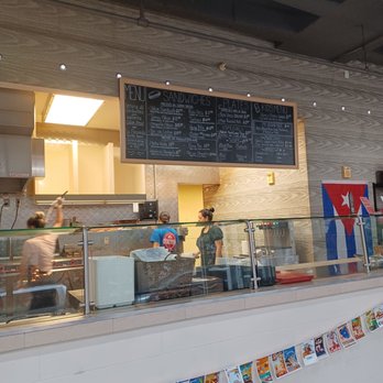 Havana's Cuisine - Store front  counter - Cuban Near Me - Central West, Missouri