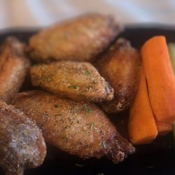 Seaholic - Lemon pepper wings