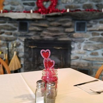 The Vermont - Valentine's decorations in the dining area! - Hotels Near Me - Mendon, Vermont The Vermont - Valentine's decorations in the dining area! - Hotels Near Me - Mendon, Vermont