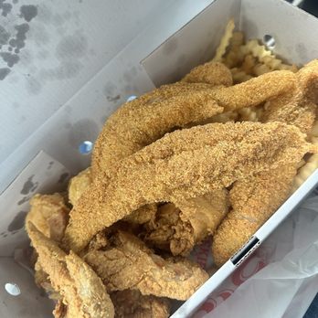 Skip's Fish & Chicken - Fish and fries plus chicken - Chicken Shop Near Me - Sacramento, California Skip's Fish & Chicken - Fish and fries plus chicken - Chicken Shop Near Me - Sacramento, California