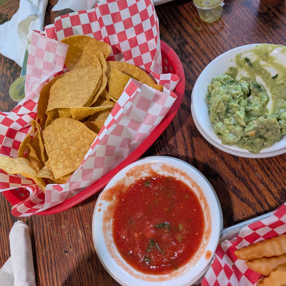 Border Grill Fresh-Mex - Chips salsa and guac - Tacos Near Me - Orlando, Florida Border Grill Fresh-Mex - Chips salsa and guac - Tacos Near Me - Orlando, Florida