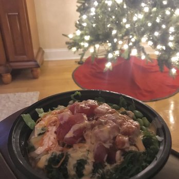 Sailing Poke Bowl - Closing out the Christmas season with this "gift" by the tree! - Poke Near Me - Tampa, Florida