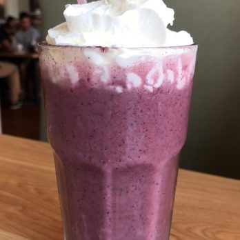 Broken Yolk Cafe - Blueberry smoothie - Breakfast & Brunch Near Me - Oceanside, California Broken Yolk Cafe - Blueberry smoothie - Breakfast & Brunch Near Me - Oceanside, California
