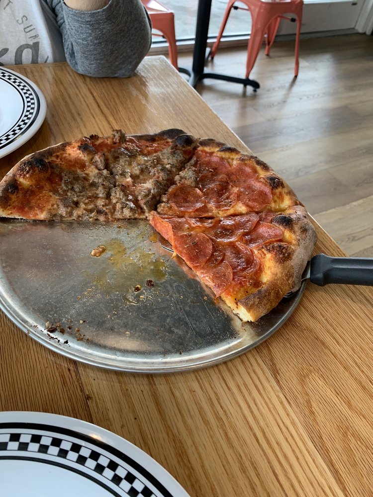 PIZZAS & PINTS Updated September 2024 1414 Fording Island Rd