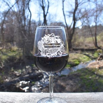 Hiddencroft Vineyards - Wine Tasting Room Near Me - Lovettsville, Virginia Hiddencroft Vineyards - Wine Tasting Room Near Me - Lovettsville, Virginia