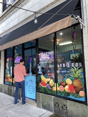 Alisha’s Treats & Eats / Little Lulus Italian Ice by null