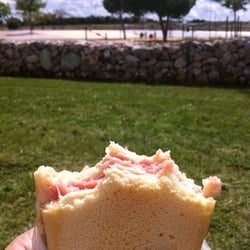 Parque de Pino Montano - ¡Bocata y buen paseo!