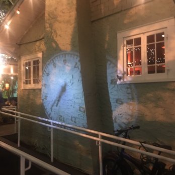 Dada - Side of the restaurant with a ramp for handicap accessibility - New American Near Me - Delray Beach, Florida