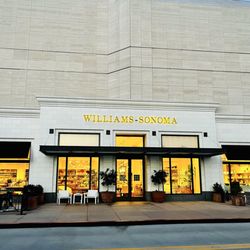 Williams-Sonoma - Storefront
