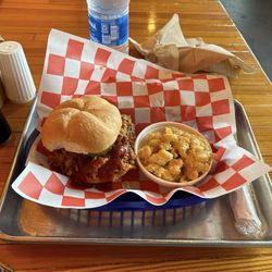 Big Black Grill - Pulled pork sandwich and Mac and cheese