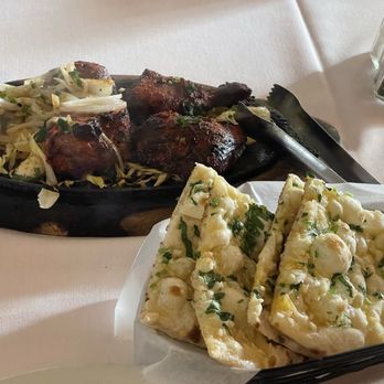 Ayesha Fine Dining - Tandoori chicken and naan - Indian Near Me - Miami, Florida