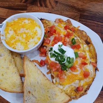 Scramblers Restaurant - Chicken fajitas omelet - Breakfast & Brunch Near Me - Jacksonville, Florida Scramblers Restaurant - Chicken fajitas omelet - Breakfast & Brunch Near Me - Jacksonville, Florida