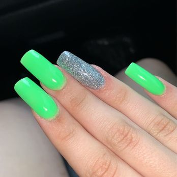 Che Nails & Lash Studio - Nail Salons Near Me - Spring, Texas