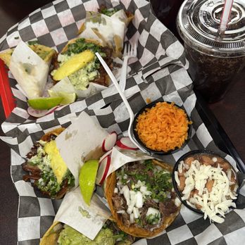 Thlaco Taco Tijuanense 2 - Taco Dinner - Tacos Near Me - Arlington Heights, Illinois Thlaco Taco Tijuanense 2 - Taco Dinner - Tacos Near Me - Arlington Heights, Illinois