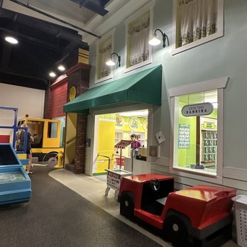 Hawaii Children's Discovery Center - Venues & Event Spaces Near Me - Honolulu, Hawaii