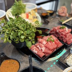 J's Mini Hot Pot