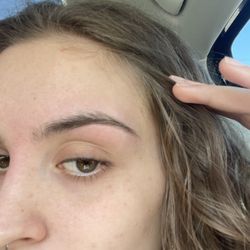 Eyebrow Connection