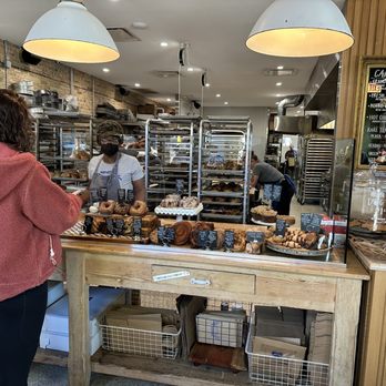 Mindy's Bakery - Desserts Near Me - Chicago, Illinois