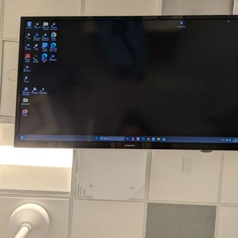 Mid Valley Dental Care - A Windows 11 Screen Displaying My Tooths Clearly While I Am Lying on A Recline Chair - General Dentistry Near Me - Northridge, California Mid Valley Dental Care - A Windows 11 Screen Displaying My Tooths Clearly While I Am Lying on A Recline Chair - General Dentistry Near Me - Northridge, California